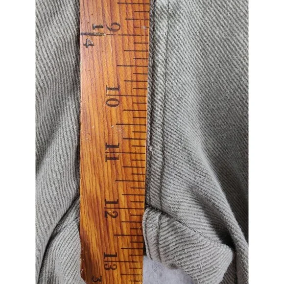 Hot Topic Women's Sage Green Jean Size Medium - Picture 9 of 11